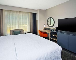 Guest house 2425204 - Apartment Oostkust - Country Inn & Suites by Radisson, Newark Airport, NJ