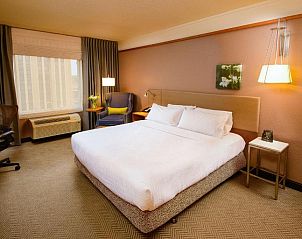 Guest house 2425502 - Apartment Midwesten - Hilton Garden Inn Rochester Downtown