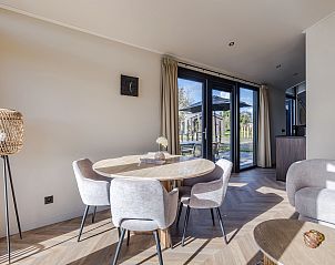 Verblijf 260139 - Bungalow Het Friese platteland - 4-persoons wellness lodge | 4B3