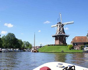 Ruime woonkamer in vakantiehuis FR094, Friesland