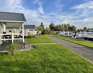 Moderne keuken in vakantiehuis FR094, De Westereen