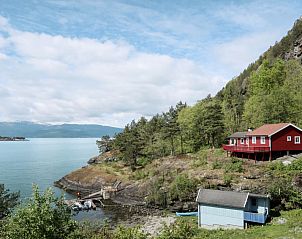 Verblijf 2767701 • Vakantiewoning West Noorwegen • Vakantiehuis Rød Hytte (FJH774) 