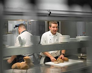 Guest house 30106505 - Apartment England - The Crown Manor House Hotel