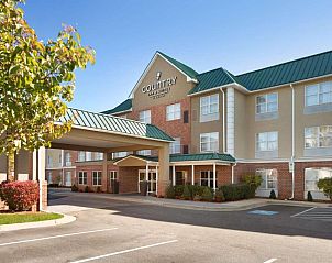 Guest house 30725203 • Apartment Oostkust • Country Inn & Suites by Radisson, Camp Springs (Andrews Air  
