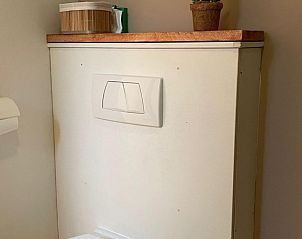 Badkamer in Aledo Veluwe aan Zee Strand Horst, Ermelo, Gelderland. Stijlvolle en praktische sanitaire voorzieningen.