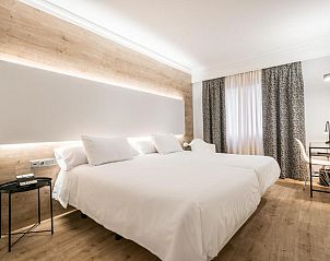 Guest house 32714707 • Apartment Catalonia / Pyrenees • Hotel Sansi Park 