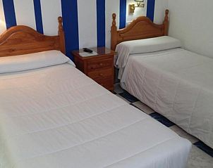 Guest house 33214101 - Apartment Andalusia - Hotel Corona de Atarfe