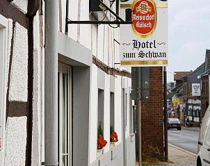 Guest house 33902501 - Bed and Breakfast Eifel / Mosel / Hunsrueck - Hotel zum Schwan Weilerswist
