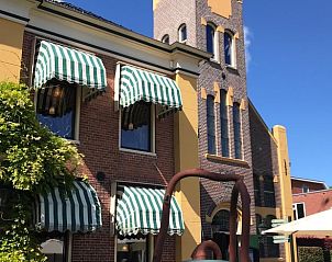 Historische gebouwen in de buurt van Vakantiehuisje in Houwerzijl, Noordwest Groningen.