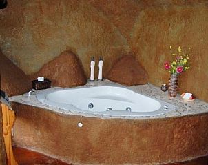 Verblijf 3526601 - Vakantiewoning Kwazoeloe-Natal - Antbear Eco Lodge Drakensberg