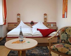 Guest house 36002501 - Holiday property Eifel / Mosel / Hunsrueck - Gasthaus-Pension Islekh�he Gansen
