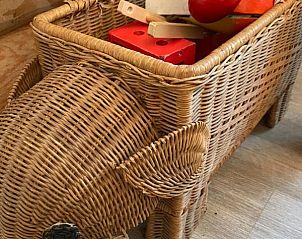 Guest house 385239 - Bungalow Noord Limburg - Knus boomstamhuisje op De Schatberg