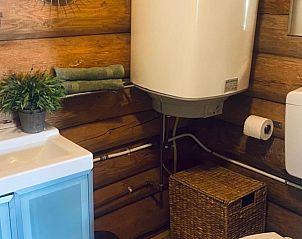 Guest house 385239 - Bungalow Noord Limburg - Knus boomstamhuisje op De Schatberg