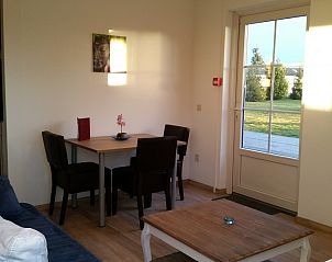 Gezellige binnenruimte in De Zegelskol appartement, Heijenrath, Limburg.