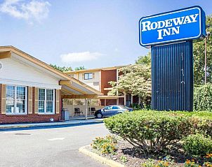 Guest house 3925201 • Apartment Oostkust • Rodeway Inn Huntington Station - Melville 