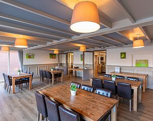 Ruime eetzaal van De Schuurherd en de Hoeve vakantiehuis in Hoogeloon, Noord Brabant.