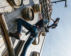 Klimmuur uitdaging bij Landgoed de Biestheuvel in Hoogeloon, avontuur en adrenaline in de Kempen.