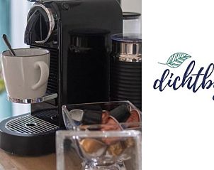 Koffiezetapparaat in de keuken van Vakantiehuisje in Rucphen, Noord Brabant.