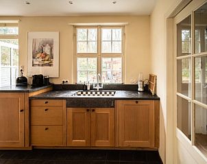 Ruime keuken van Huisje in Putte, vakantiehuis in West Brabant, Noord Brabant.