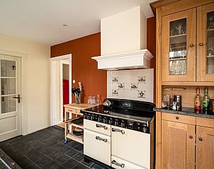 Sfeervolle keukenhoek in Huisje in Putte, vakantiehuis in West Brabant, Noord Brabant.