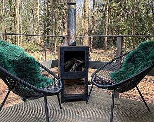 Buitenhaard op het terras van Vakantiehuisje in Teteringen, West Brabant, voor gezellige avonden.