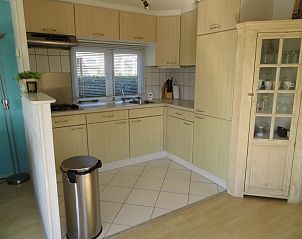 Verblijf 490326 - Vakantiewoning IJsselmeerkust - huisje 143, bootje, aan het water, grote tuin en terrassen