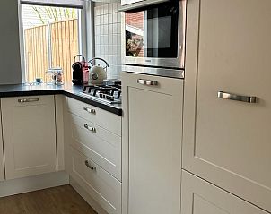 Fully equipped kitchen in Cottage in Enschede, vacation home in Twente.