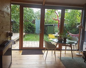 Sfeervolle eethoek in Vakantiehuisje in Driebergen-Rijsenburg, Utrechtse Heuvelrug.