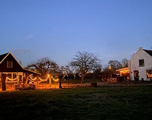 Sfeervolle avondverlichting bij Huisje in Nieuwersluis, vakantiehuis in Utrecht eo, Utrecht.
