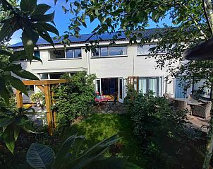 Vakantiehuis UT072 in Austerlitz met prachtige groene tuin en terras.