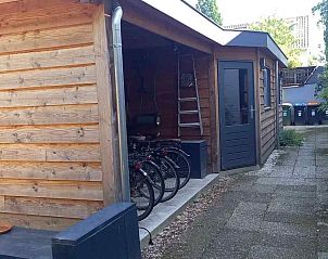 Rustige tuin bij vakantiehuis UT072 in Austerlitz, Utrecht.