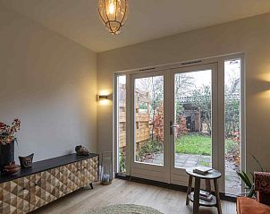 Moderne keuken met bar in vakantiehuis UT072, Austerlitz.