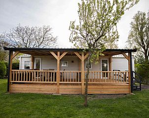 Zwembad in de buurt van vakantiehuis ZE648, Ouwerkerk, Schouwen-Duiveland, Zeeland.