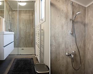 Groene tuin rondom vakantiehuis ZE836 in Ouwerkerk, Schouwen-Duiveland, Zeeland.