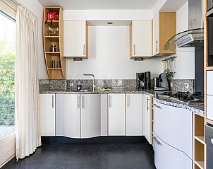 Moderne keuken in Westduin 19 vakantiehuis, Vlissingen, Walcheren, volledig uitgerust met apparatuur.
