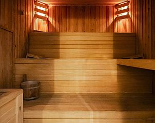 Houten sauna in Westduin 19 vakantiehuis, Vlissingen, Walcheren, voor ontspanning en wellness.