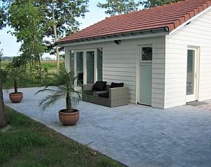 Verblijf 631314 • Vakantiewoning Zeeuws-Vlaanderen • Zeer luxe 2-persoons vakantiehuis met hottub in Eede 
