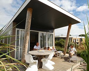 Verblijf 631619 • Vakantiewoning Zeeuws-Vlaanderen • Beach Loft met Wellness 