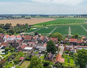 Eetkamer in vakantiehuis ZE207, Oud Sabbinge, Zuid-Beveland, met moderne en sfeervolle inrichting.
