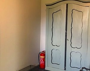 Antique cabinet in Cottage in Stolwijk, vacation home in Alblasserwaard with authentic furnishings.