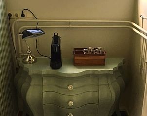 Coffee corner in Cottage in Stolwijk, vacation home in Alblasserwaard with modern amenities.