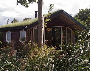 Gezellige vakantiewoning in Reeuwijk, Zuid-Holland, verscholen tussen het groen.