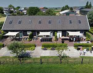 Guest house 701606 • Holiday property Rotterdam eo • Luxe, ruime en rustig gelegen 16-persoons groepsaccommodatie 
