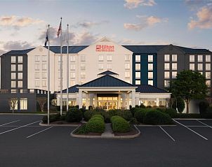 Guest house 7325301 • Apartment Zuiden • Hilton Garden Inn Richmond South/Southpark 
