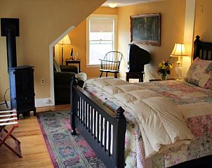 Guest house 9325108 • Apartment New England • Wildcat Inn and Tavern 